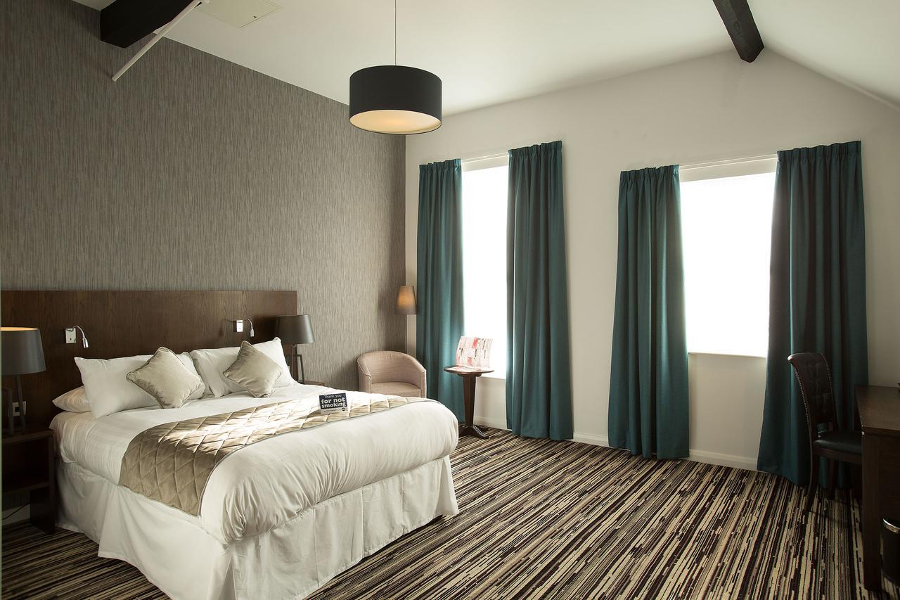 Hotel The Furness Railway Wetherspoon Barrow-in-Furness Esterno foto