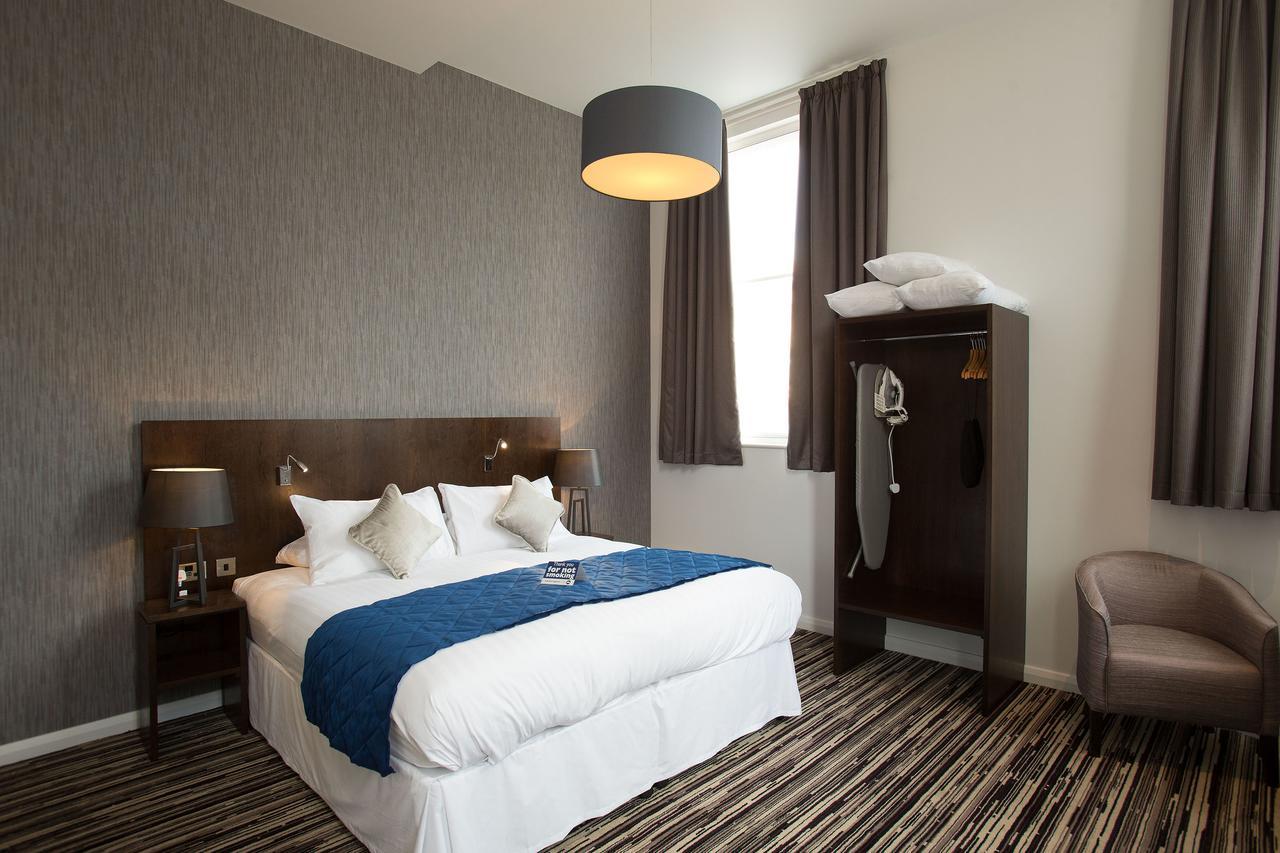 Hotel The Furness Railway Wetherspoon Barrow-in-Furness Esterno foto