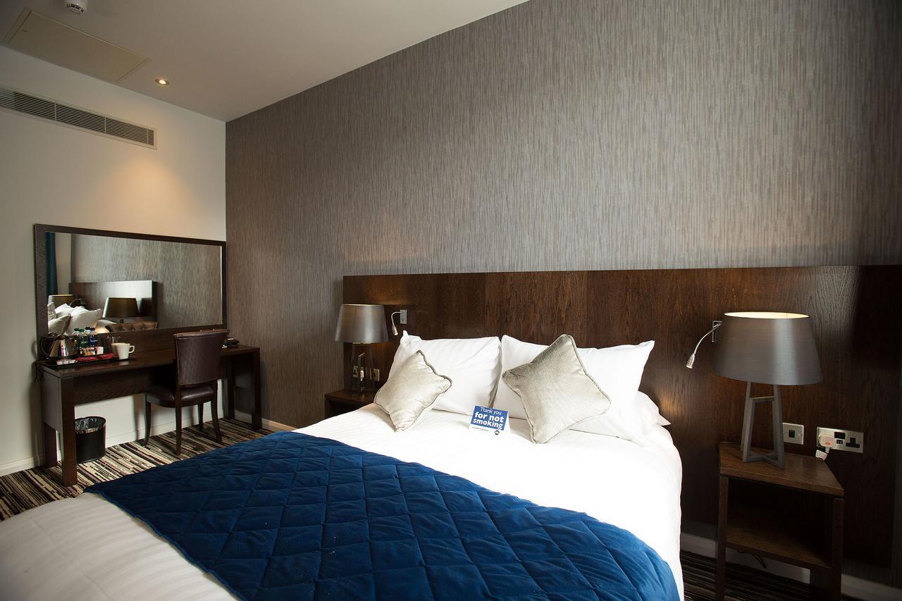 Hotel The Furness Railway Wetherspoon Barrow-in-Furness Esterno foto