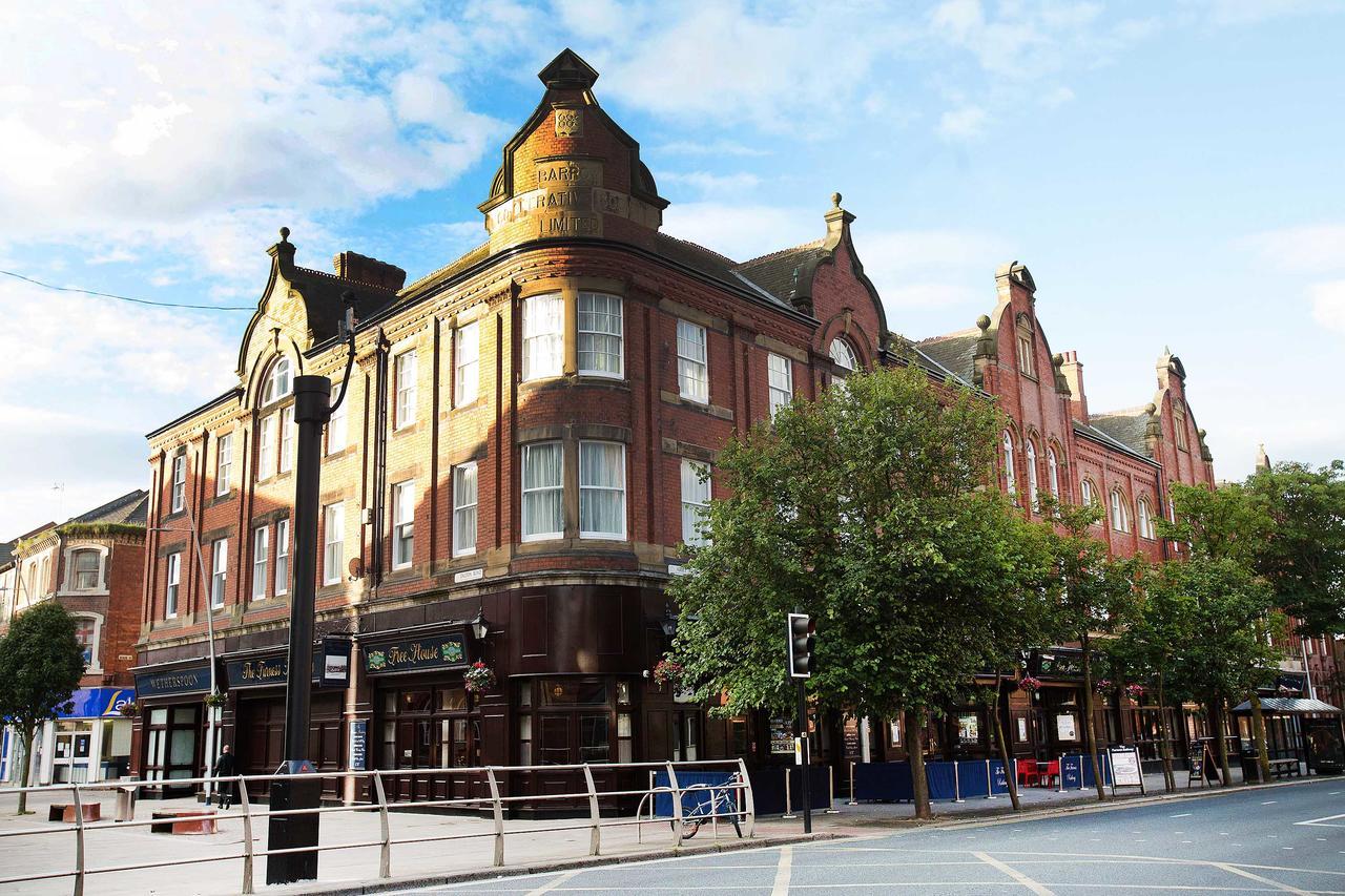 Hotel The Furness Railway Wetherspoon Barrow-in-Furness Esterno foto