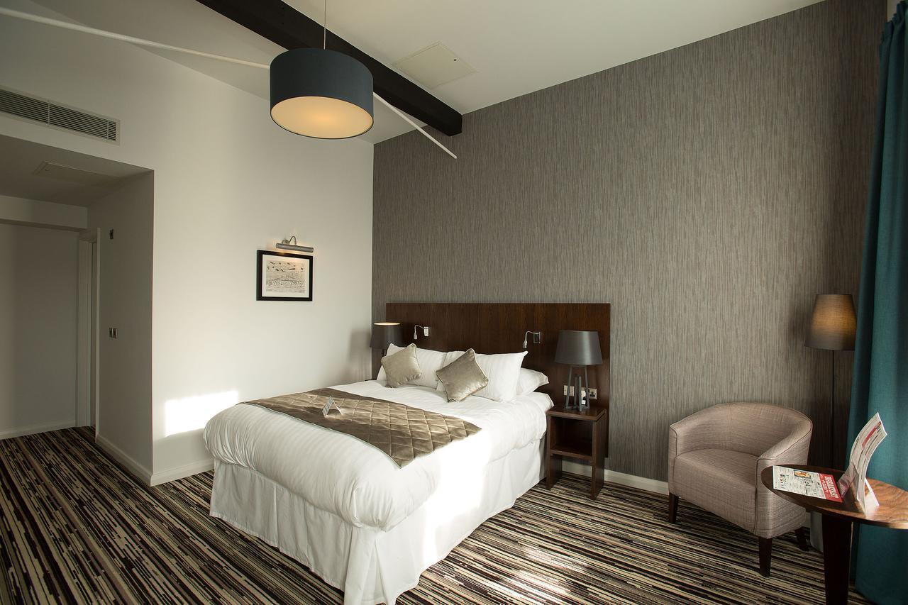 Hotel The Furness Railway Wetherspoon Barrow-in-Furness Esterno foto