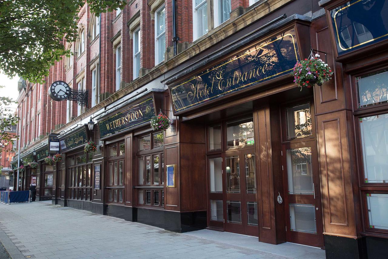 Hotel The Furness Railway Wetherspoon Barrow-in-Furness Esterno foto