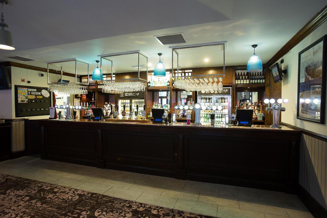 Hotel The Furness Railway Wetherspoon Barrow-in-Furness Esterno foto