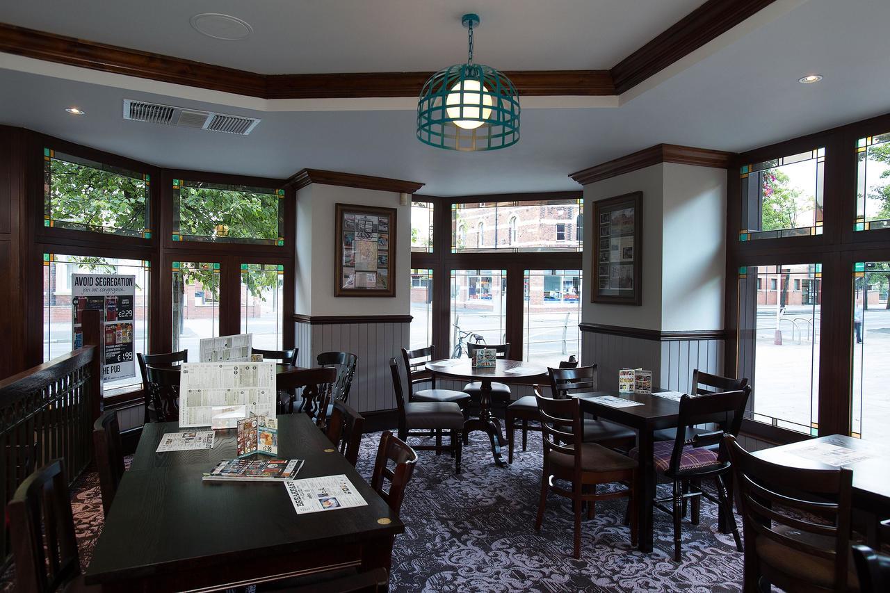 Hotel The Furness Railway Wetherspoon Barrow-in-Furness Esterno foto