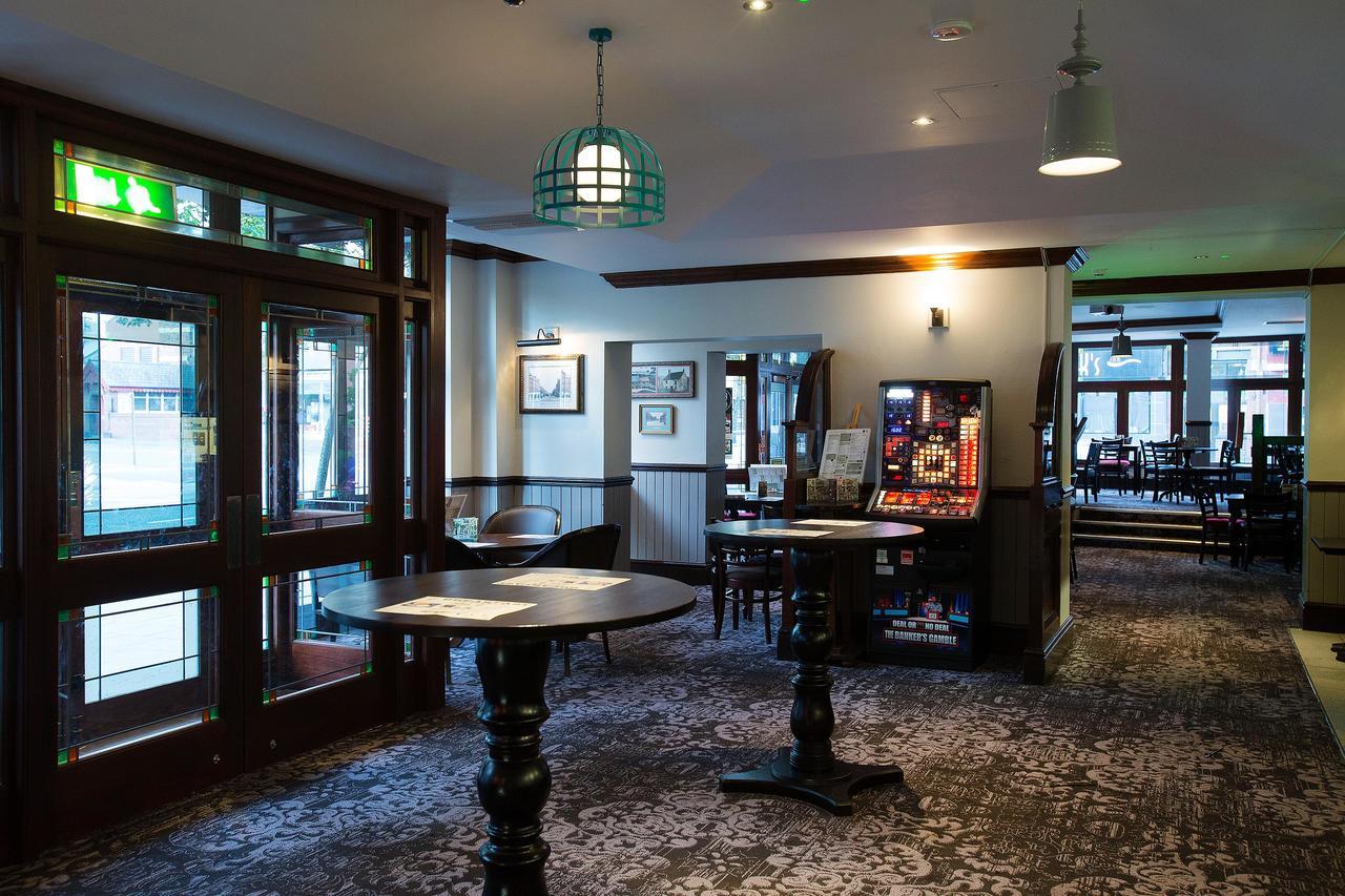 Hotel The Furness Railway Wetherspoon Barrow-in-Furness Esterno foto